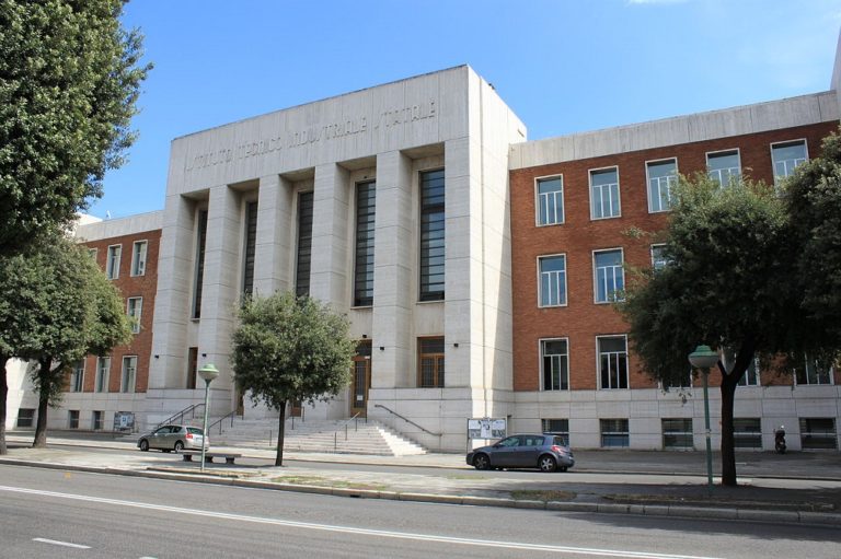 Perché iscriversi all'Istituto Tecnico Industriale Materie e Difficoltà Principali Perché iscriversi all'Istituto Tecnico Industriale Materie e Difficoltà Principali